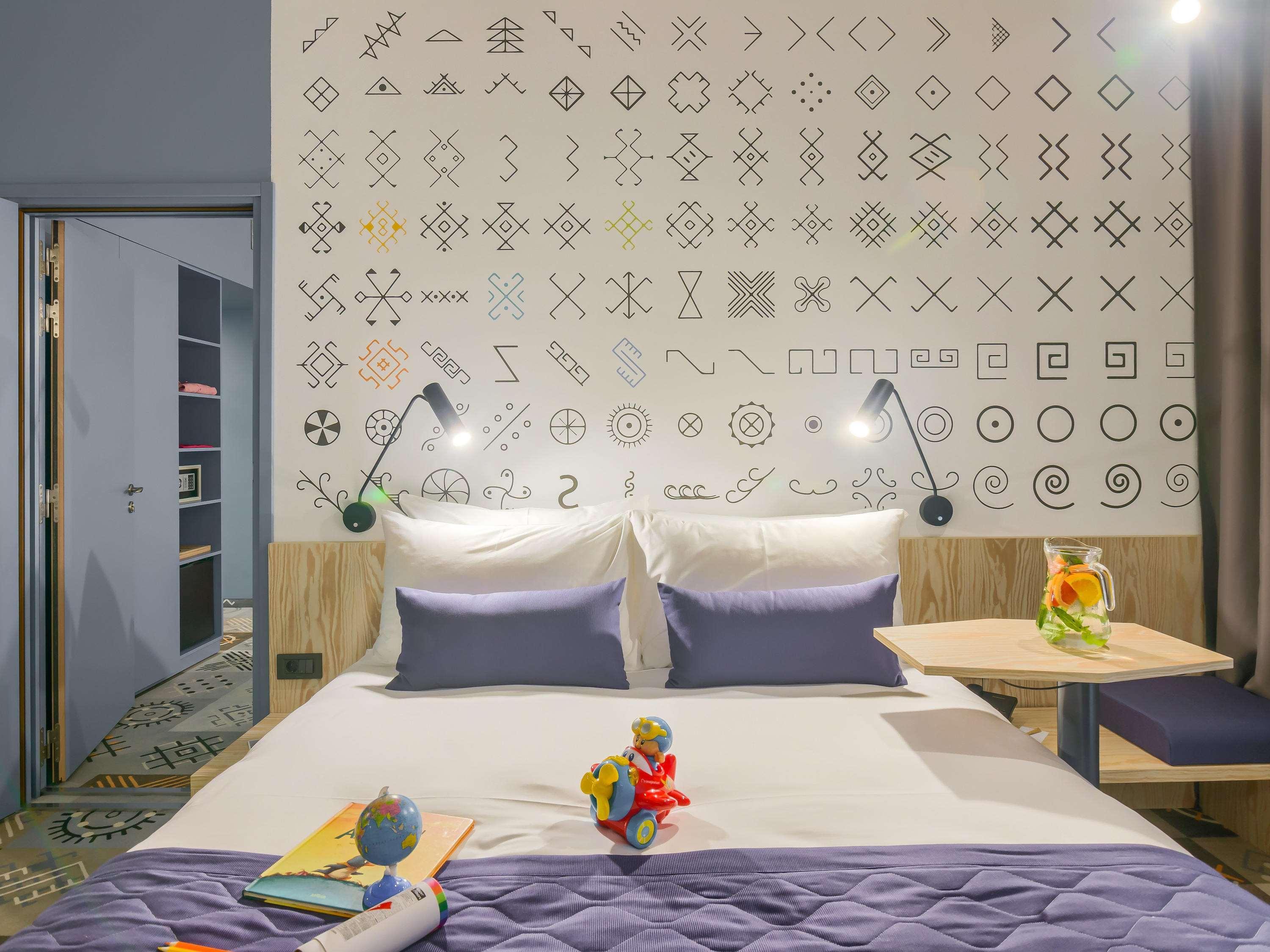 Ibis Styles Center